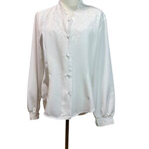 Elizabeth Williams White Embroidered Blouse – Vintage Button  front Top (Size M)